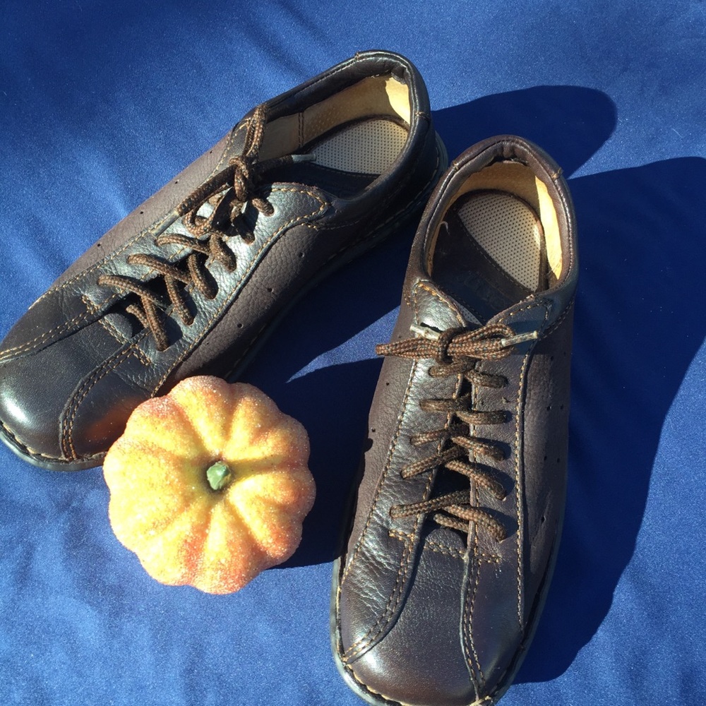 BORN Leather Upper and Lining Tie Shoes